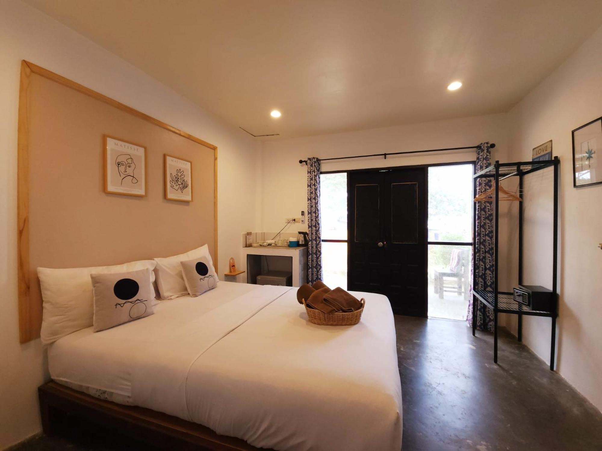 Minnie Seaview Resort Koh Samet Exterior photo